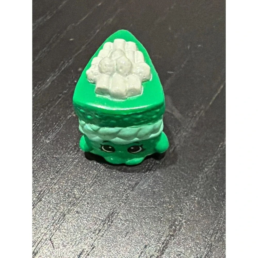 Shopkins Green Pie Slice Miniature Collectible Figure Moose Toys Mini Toy